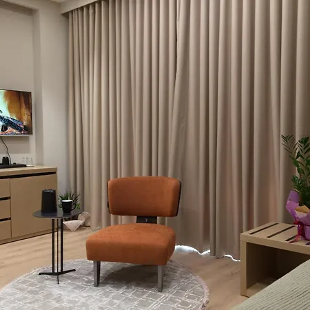 Hotel New Tirana 4*