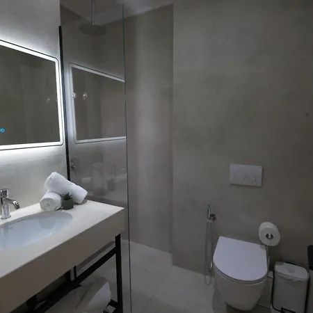 New Tirana 4*